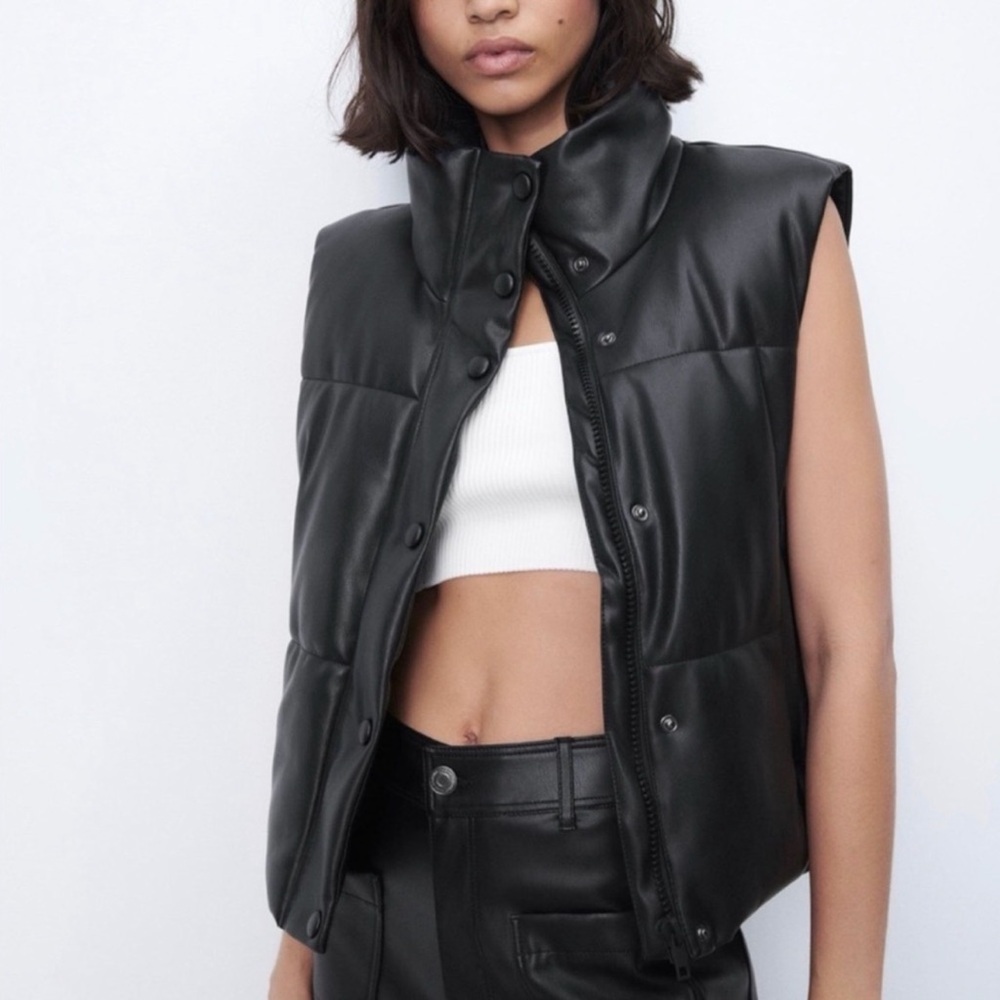 Zara Faux Leather Full Zip Puffer Vest in Black Sz XS